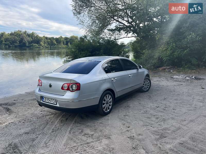 Седан Volkswagen Passat 2008 в Киеве