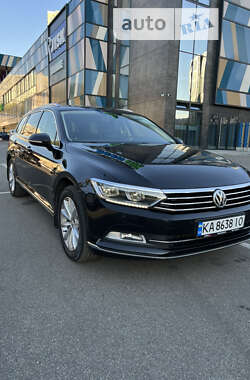 Универсал Volkswagen Passat 2017 в Киеве