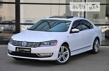 Седан Volkswagen Passat 2014 в Харькове