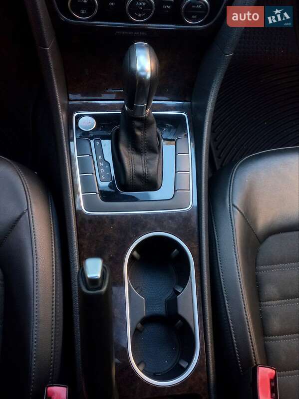 Седан Volkswagen Passat 2013 в Киеве фото 13 Седан Volkswagen Passat 2013 в Киеве