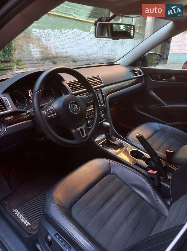 Седан Volkswagen Passat 2013 в Киеве фото 19 Седан Volkswagen Passat 2013 в Киеве