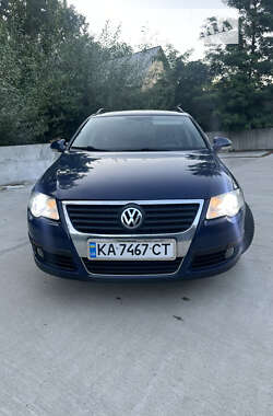 Универсал Volkswagen Passat 2006 в Киеве