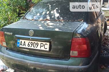 Седан Volkswagen Passat 1997 в Бердичеві