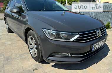 Универсал Volkswagen Passat 2015 в Львове