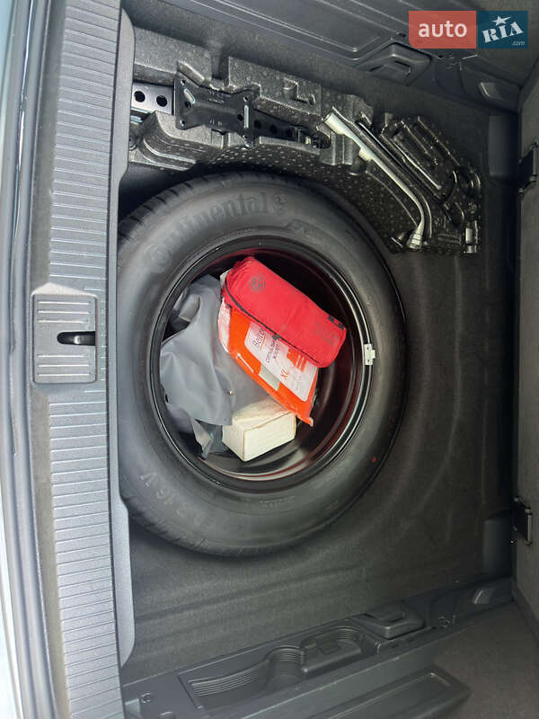 Універсал Volkswagen Passat 2015 в Калуші