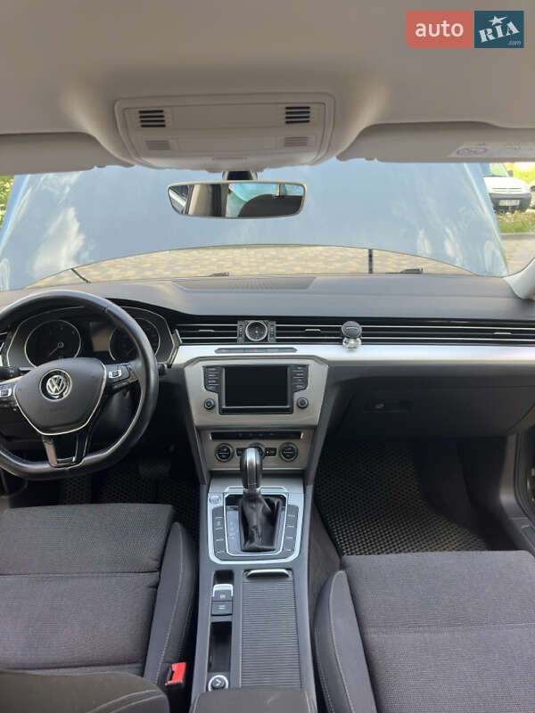 Універсал Volkswagen Passat 2015 в Калуші