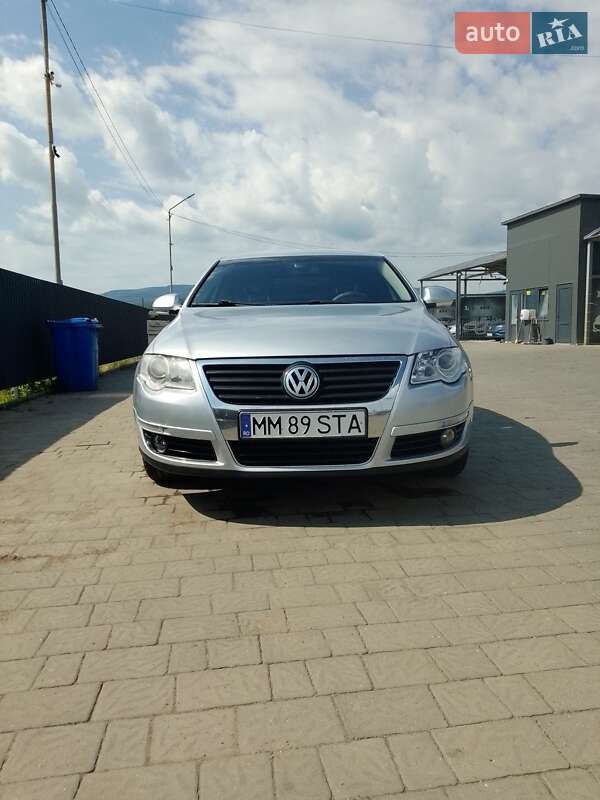 Седан Volkswagen Passat 2006 в Тячеві