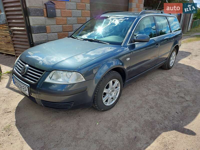 Универсал Volkswagen Passat 2001 в Коростене