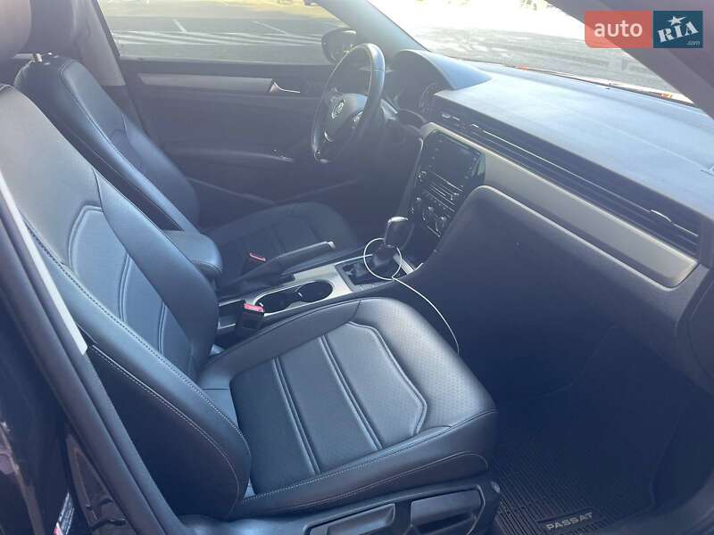 Седан Volkswagen Passat 2020 в Киеве