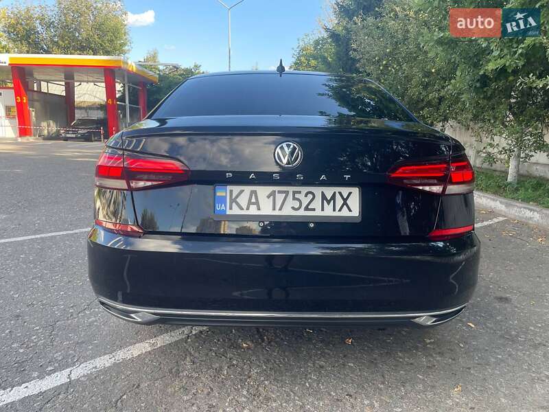 Седан Volkswagen Passat 2020 в Киеве