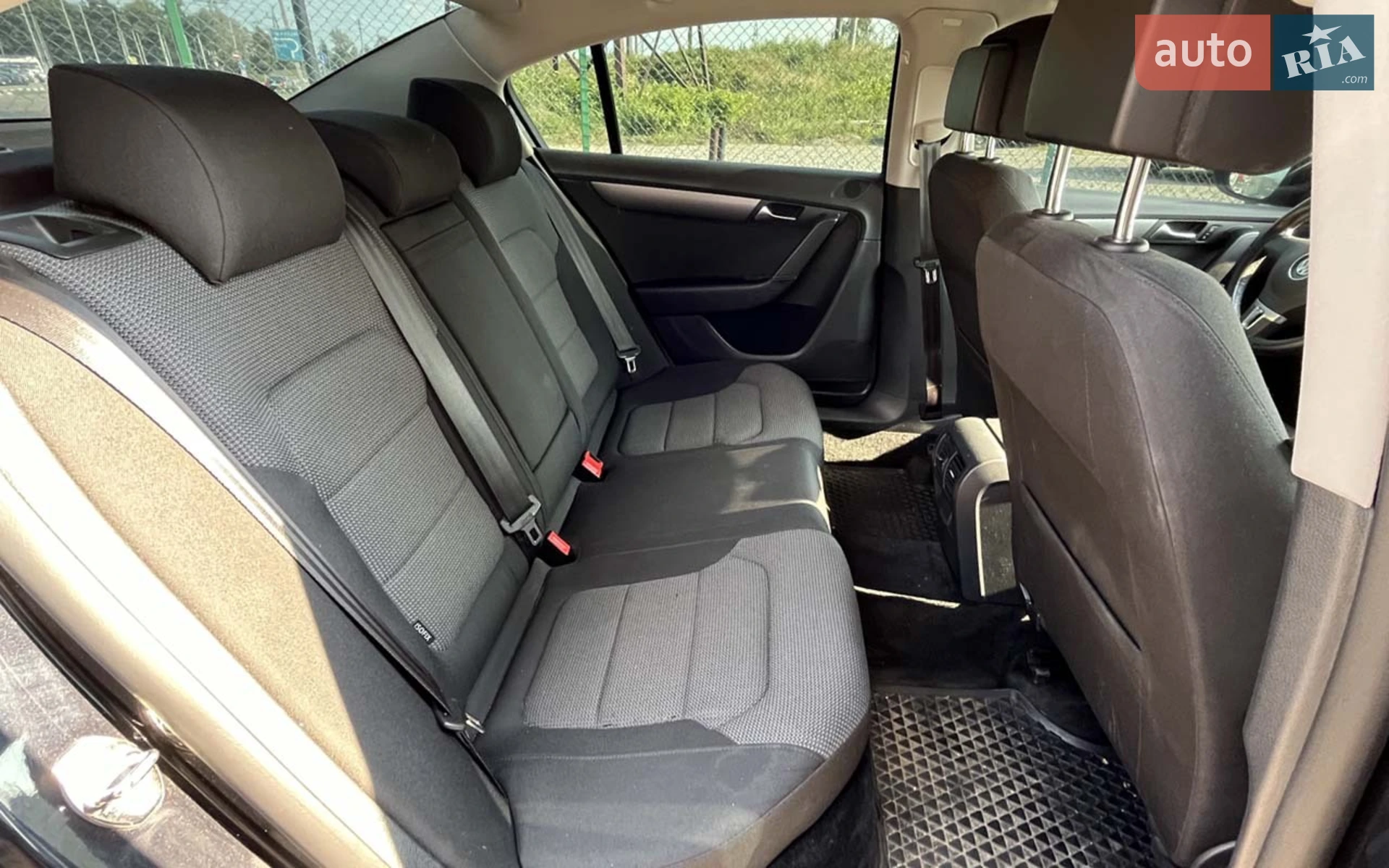 2011 Volkswagen Passat - мініатюра 25