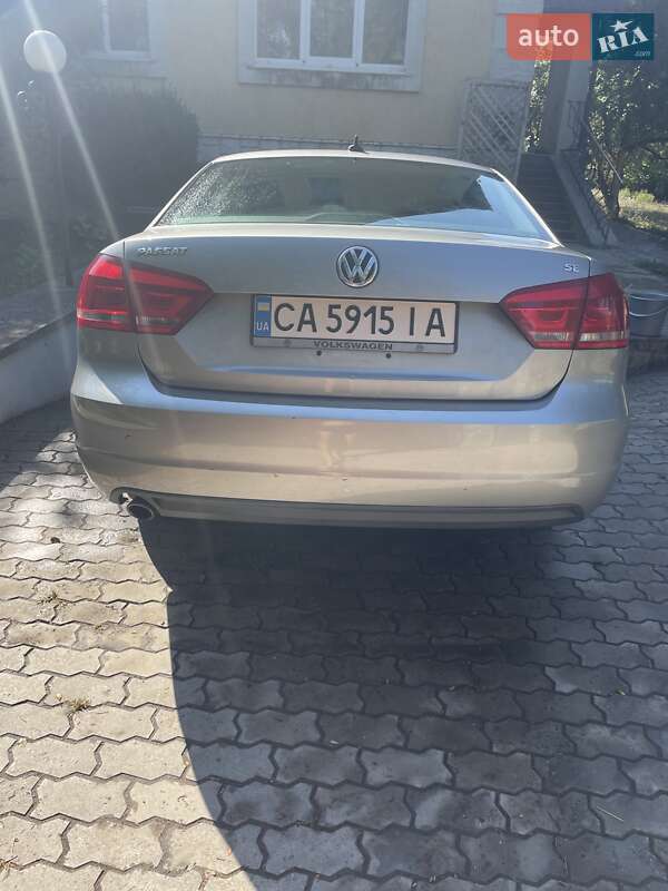 Седан Volkswagen Passat 2012 в Смеле