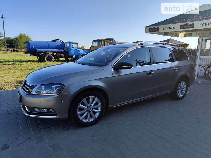 Универсал Volkswagen Passat 2014 в Гадяче