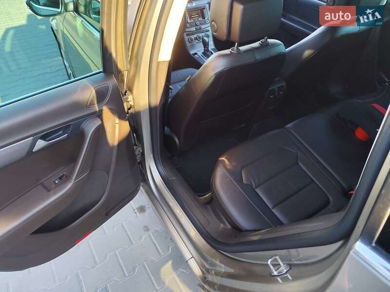 Универсал Volkswagen Passat 2014 в Гадяче