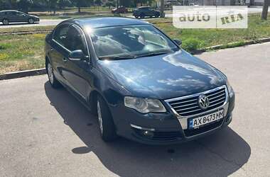 Седан Volkswagen Passat 2008 в Харкові