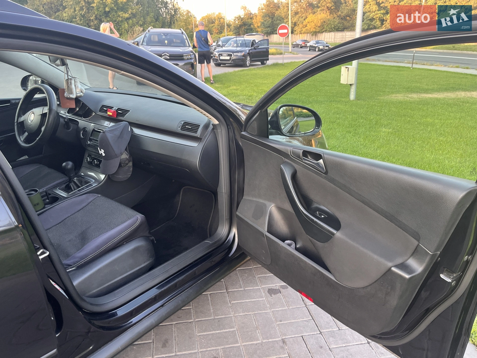 2010 Volkswagen Passat - мініатюра 15