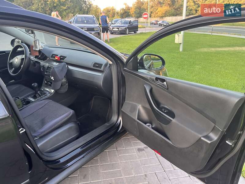 Універсал Volkswagen Passat 2010 в Святопетрівське