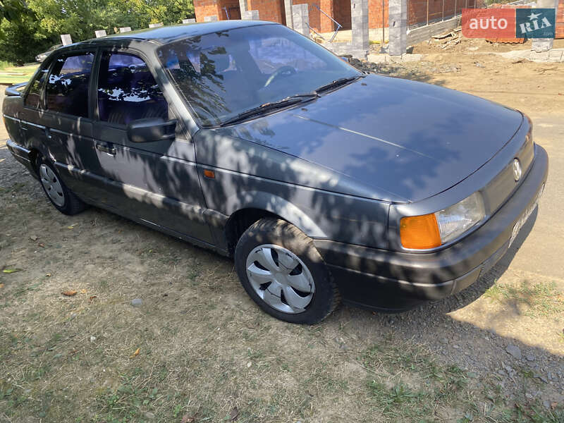 Седан Volkswagen Passat 1988 в Ужгороде фото 19 Седан Volkswagen Passat 1988 в Ужгороде
