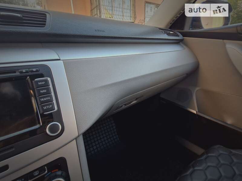 Универсал Volkswagen Passat 2010 в Одессе фото 18 Универсал Volkswagen Passat 2010 в Одессе