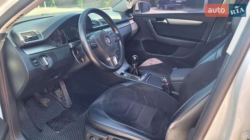 Універсал Volkswagen Passat 2012 в Кропивницькому