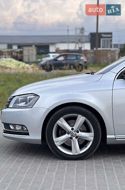 Универсал Volkswagen Passat 2014 в Львове