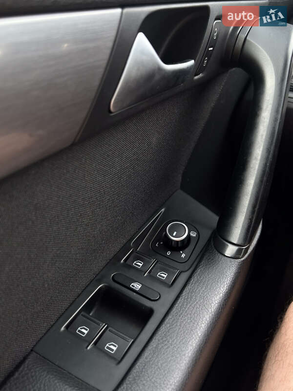 Универсал Volkswagen Passat 2014 в Львове