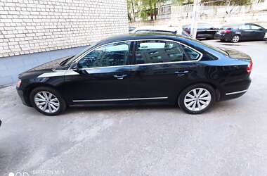 Седан Volkswagen Passat 2012 в Львові