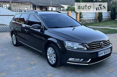 Універсал Volkswagen Passat 2013 в Звягелі