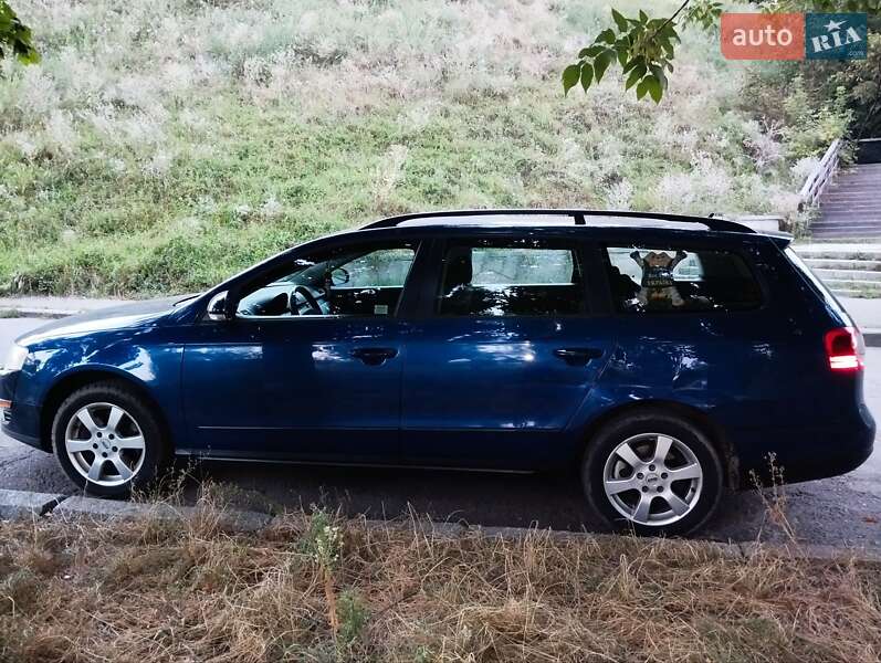 Универсал Volkswagen Passat 2006 в Чернигове