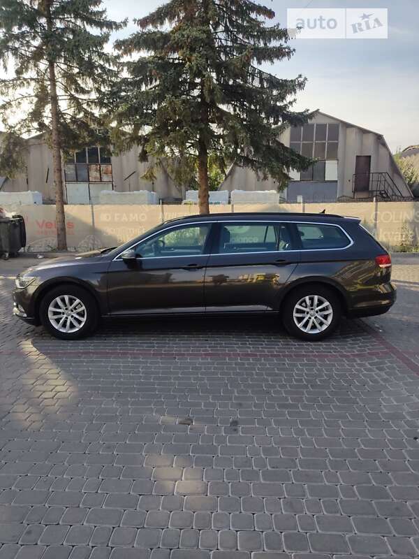 Универсал Volkswagen Passat 2015 в Ивано-Франковске