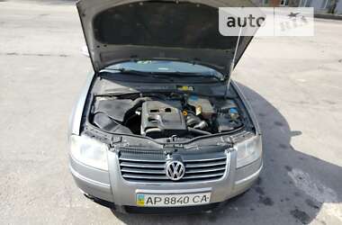 Седан Volkswagen Passat 2004 в Запорожье