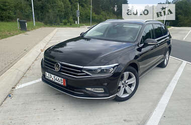 Універсал Volkswagen Passat 2019 в Луцьку