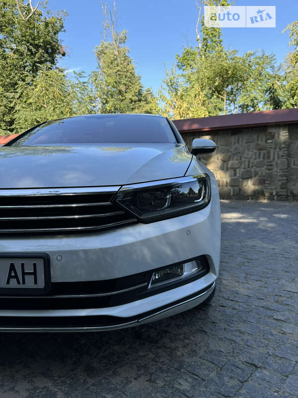 Універсал Volkswagen Passat 2015 в Чернівцях фото 2 Універсал Volkswagen Passat 2015 в Чернівцях