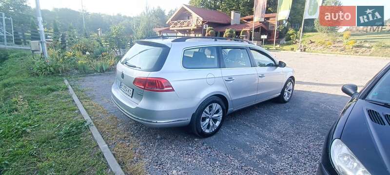 Универсал Volkswagen Passat 2013 в Львове фото 22 Универсал Volkswagen Passat 2013 в Львове