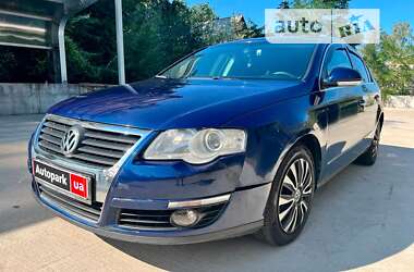 Седан Volkswagen Passat 2008 в Києві