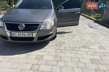 Седан Volkswagen Passat 2005 в 