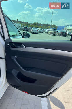 Универсал Volkswagen Passat 2016 в 