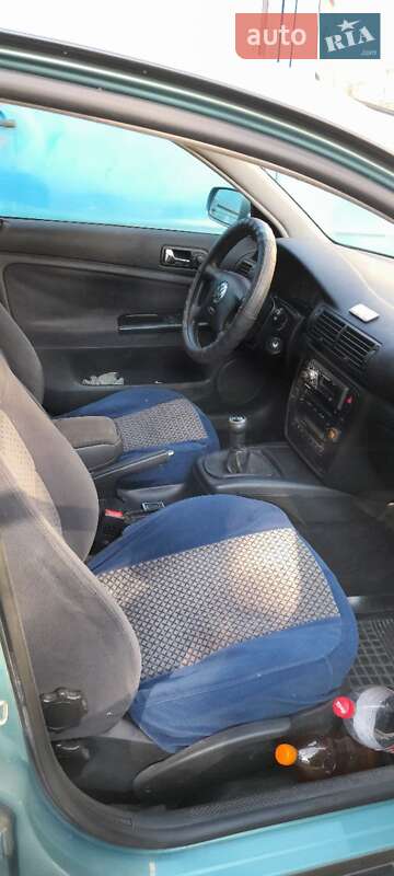 Седан Volkswagen Passat 2000 в Ковеле