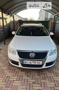 Универсал Volkswagen Passat 2010 в Фастове