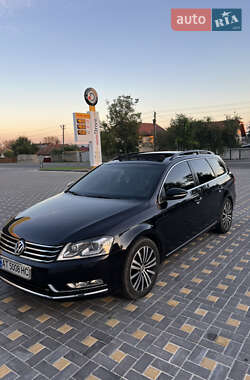 Універсал Volkswagen Passat 2012 в Коломиї