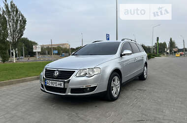 Универсал Volkswagen Passat 2009 в Черкассах