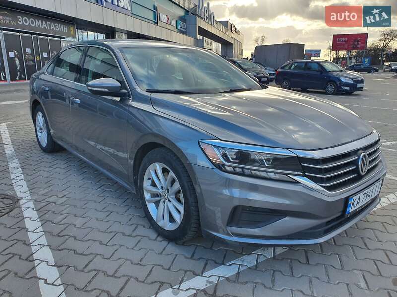 Седан Volkswagen Passat 2020 в Киеве