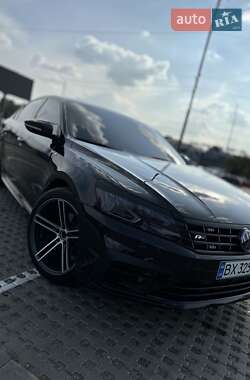 Седан Volkswagen Passat 2017 в 