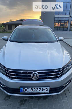 Седан Volkswagen Passat 2017 в Львові