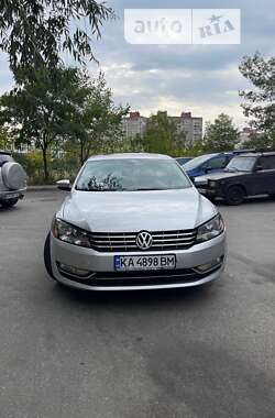 Седан Volkswagen Passat 2015 в Киеве