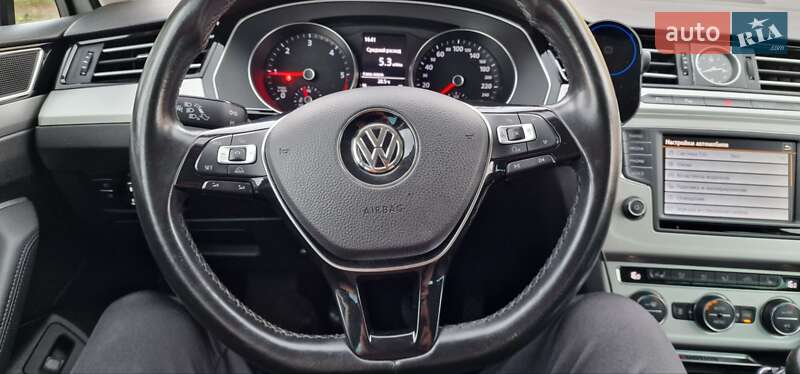 Универсал Volkswagen Passat 2016 в Львове