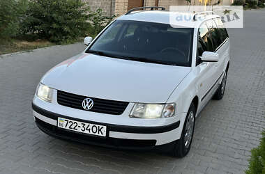 Универсал Volkswagen Passat 1998 в Одессе