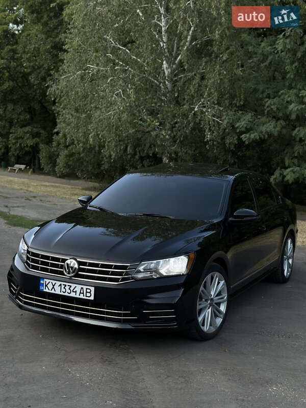 Седан Volkswagen Passat 2017 в Харькове