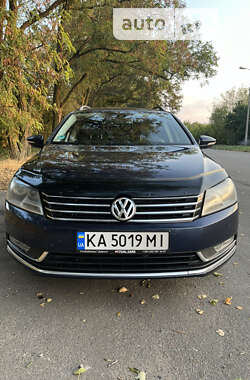 Універсал Volkswagen Passat 2013 в Фастові