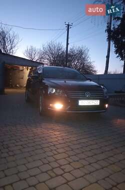 Универсал Volkswagen Passat 2013 в 